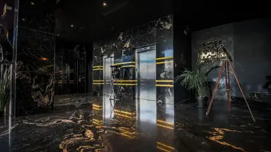H Hotel