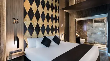 H Hotel
