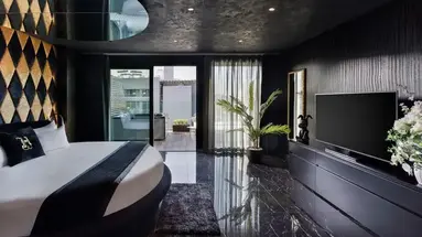 H Hotel