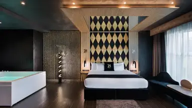 H Hotel