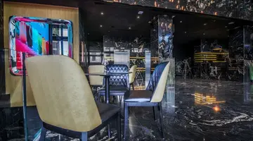 H Hotel