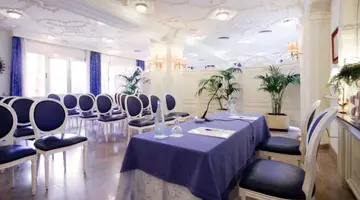 H.TOP AMAIKA (ADULTS ONLY 16+)