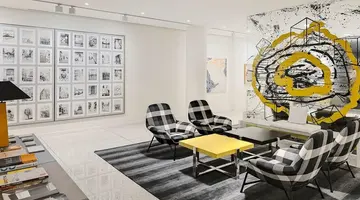 H10 Art Gallery