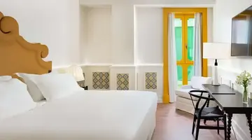 H10 Casa de la Plata