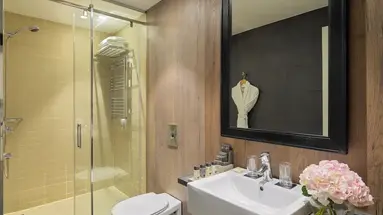 H10 Casanova