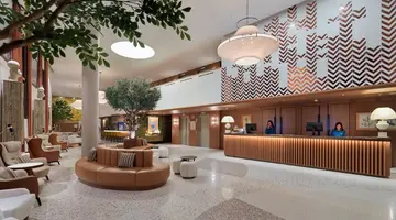 H10 Croma Malaga