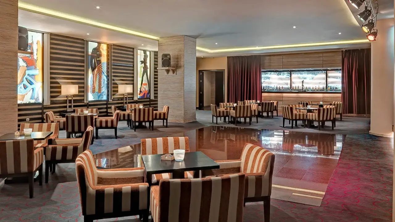 H10 Estepona Palace