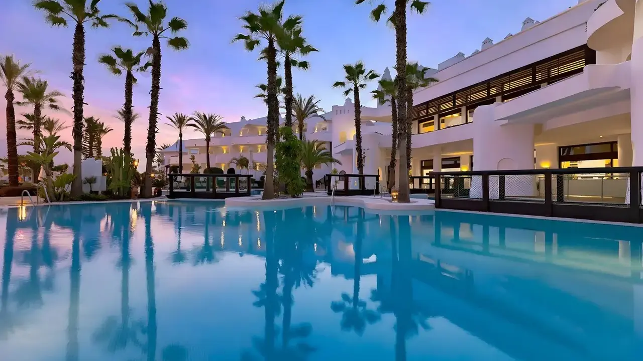 H10 Estepona Palace