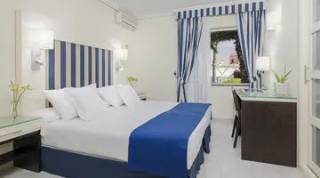 H10 Las Palmeras