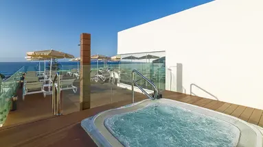 H10 Las Palmeras
