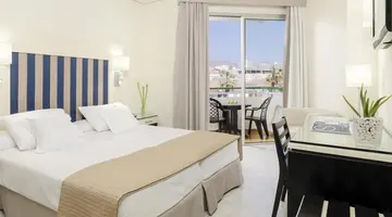 H10 LAS PALMERAS