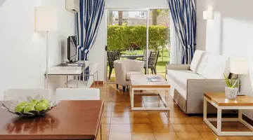 H10 Las Palmeras