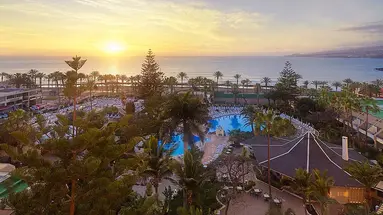 H10 Las Palmeras