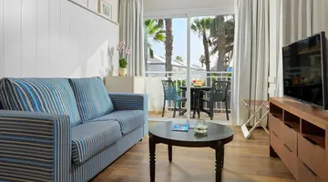 H10 Ocean Suites