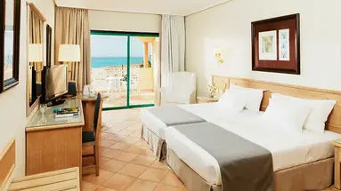 H10 Playa Esmeralda