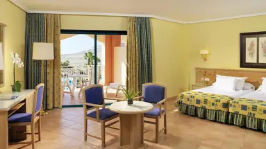 H10 Playa Esmeralda