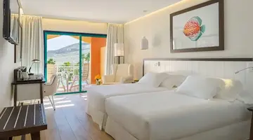 H10 Playa Esmeralda