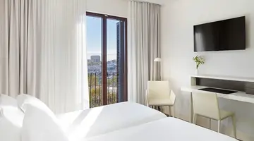 H10 Port Vell