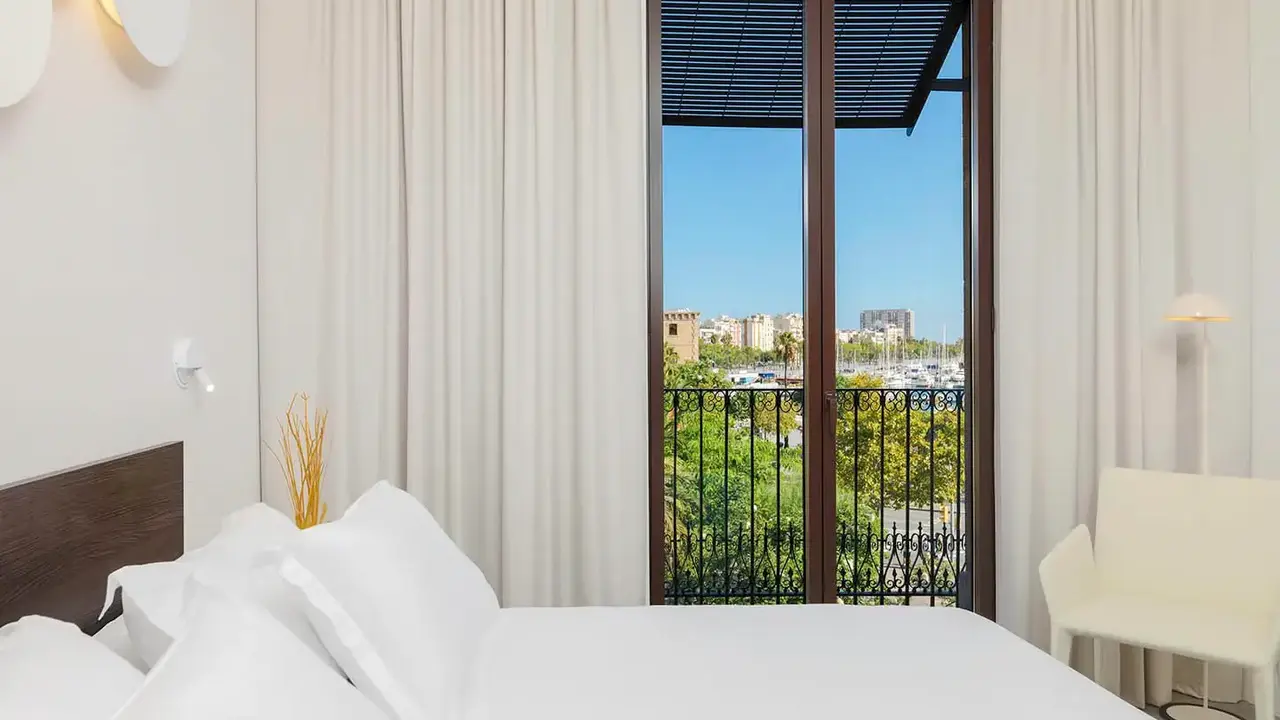 H10 Port Vell
