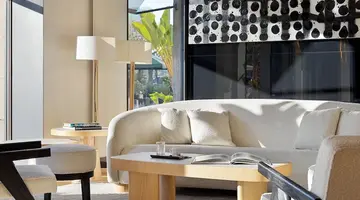 H10 Port Vell