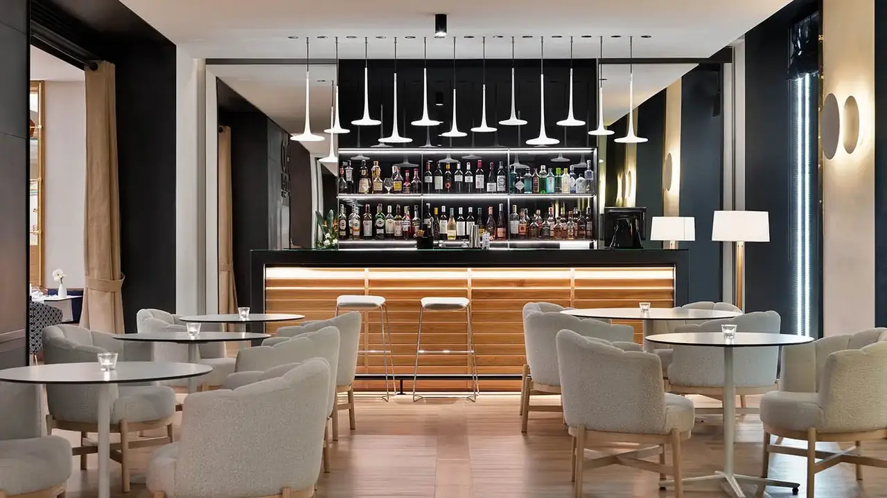 H10 Port Vell