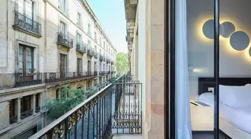 H10 Port Vell