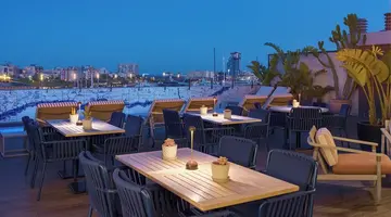 H10 Port Vell