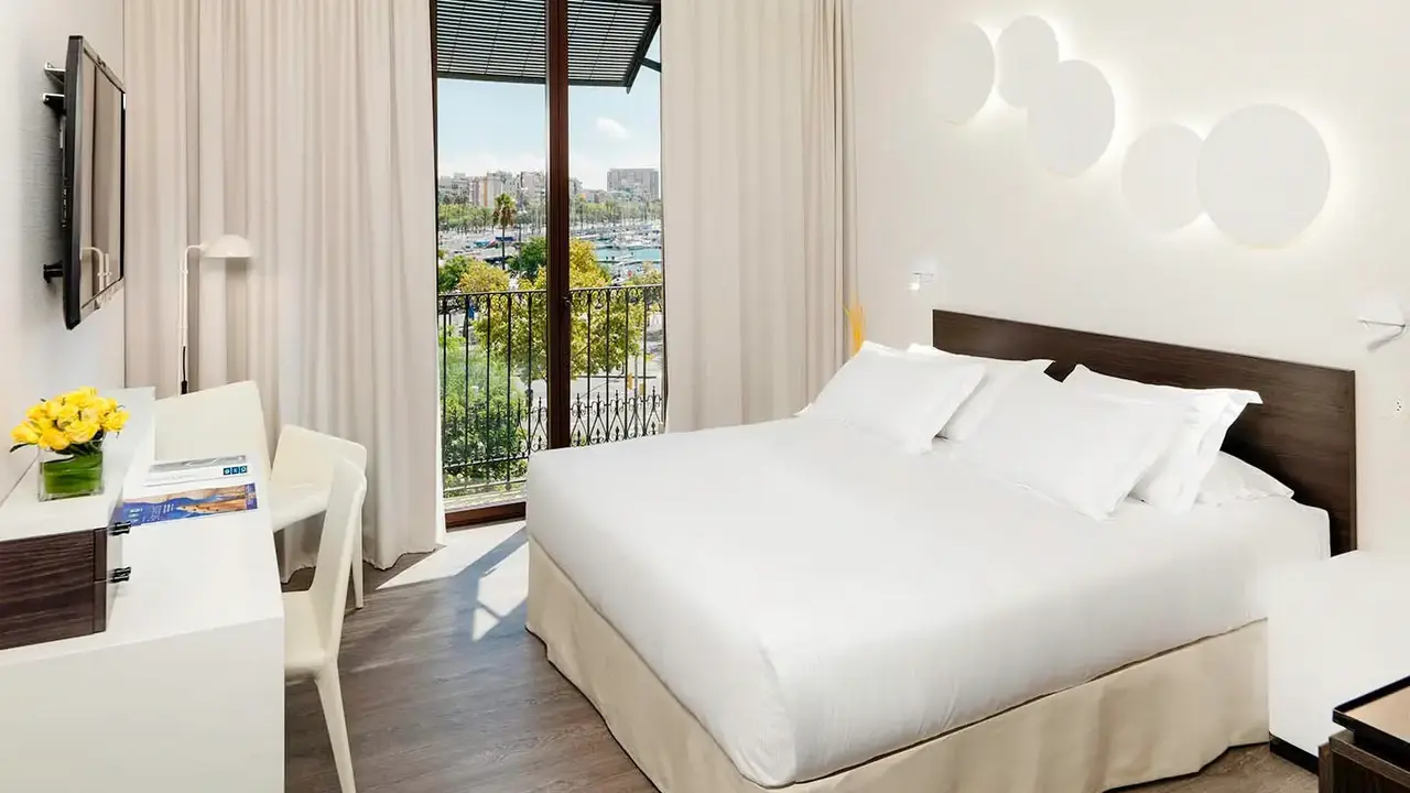H10 Port Vell