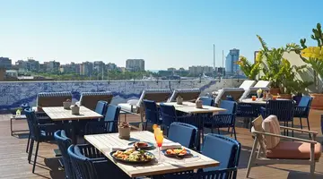 H10 Port Vell