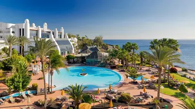 H10 Timanfaya Palace