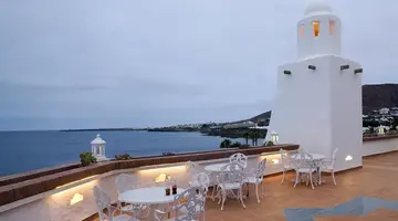 H10 Timanfaya Palace