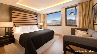 H10 TRIBECA