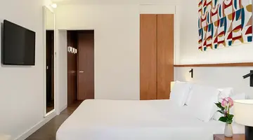 H10 Urquinaona Plaza