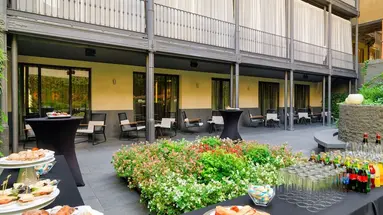 H10 Urquinaona Plaza