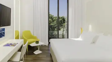 H10 Urquinaona Plaza