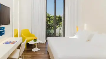 H10 Urquinaona Plaza