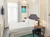 H10 Villa de la Reina