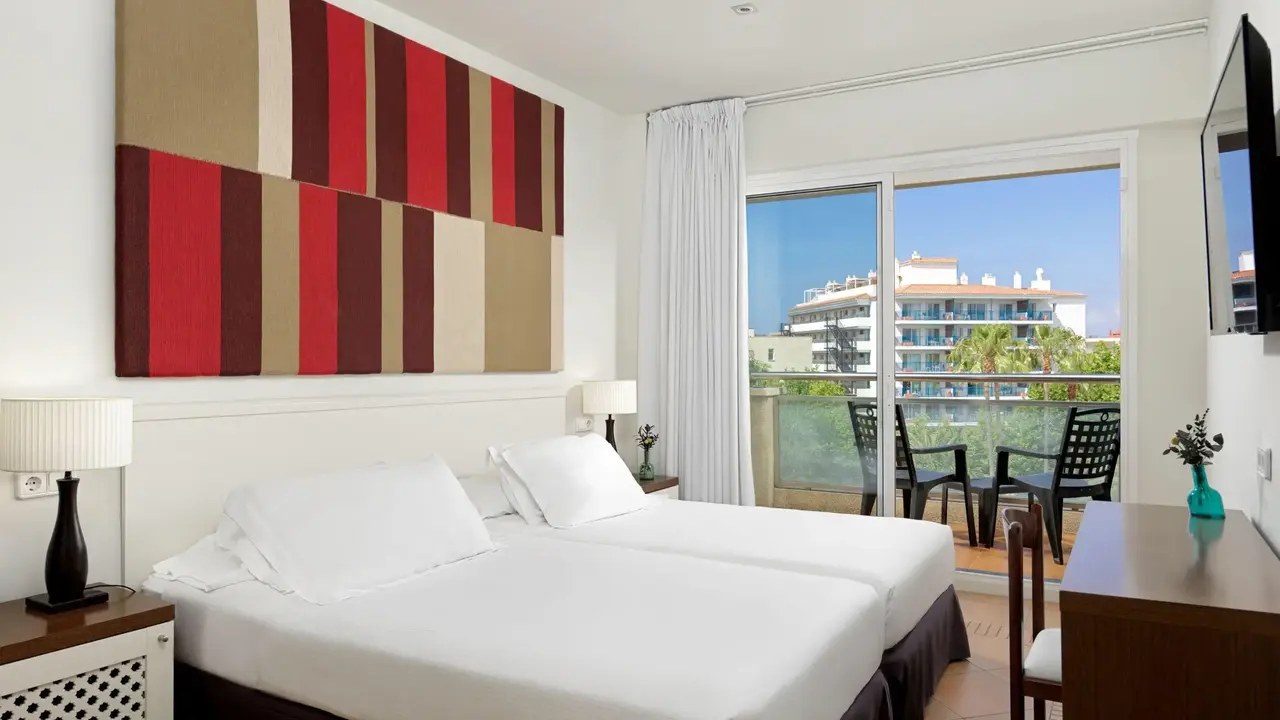 H10 Vintage Salou Adults Only +16
