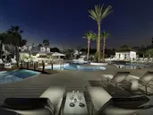 H10 WHITE SUITES