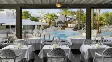 H10 White Suites