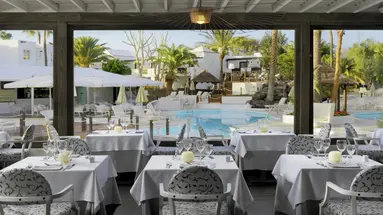 H10 White Suites
