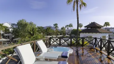 H10 White Suites