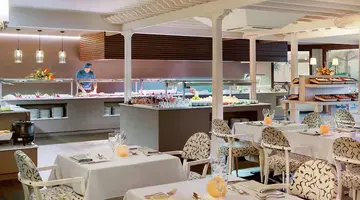 H10 White Suites