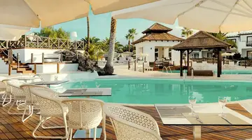 H10 White Suites