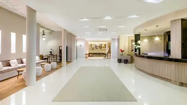 H10 White Suites