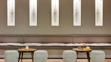 H10 White Suites