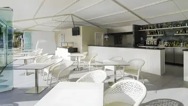 H10 White Suites