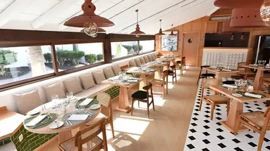 H10 White Suites