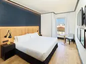 H10 Puerta de Alcalá
