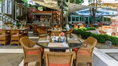 HAGIA SOFIA MANSIONS ISTANBUL, CURIO COLLECTION BY HILTON